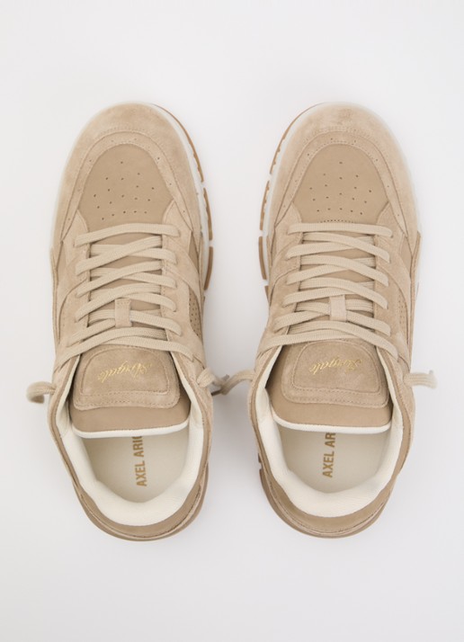 Axel Arigato Area Lo sneaker van suède met details van nubuck - detail 3 naturel