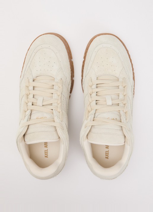 Axel Arigato Area Lo sneaker van suéde met logo  - detail 4 gebroken wit