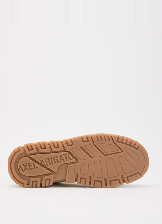 Axel Arigato Area Lo sneaker van suéde met logo  - detail 5 gebroken wit