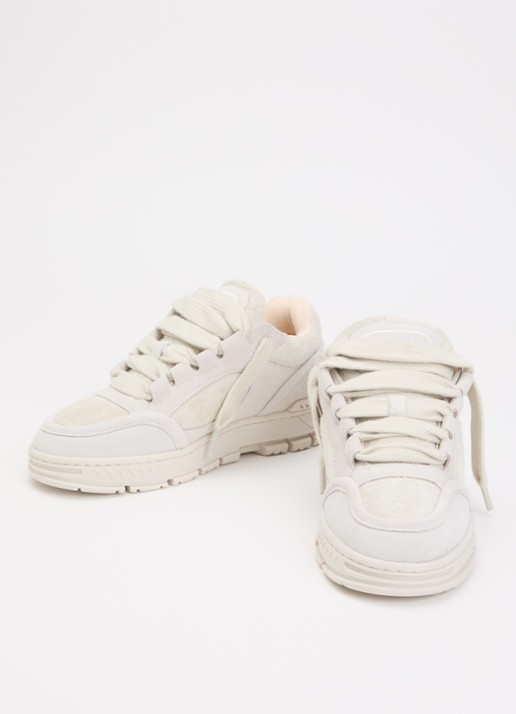 Axel Arigato Area Loop sneaker van suède - detail 3 beige