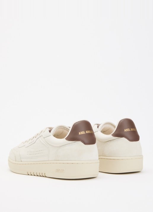 Axel Arigato Dice T-Toe sneaker van leer met suède details - achterkant beige