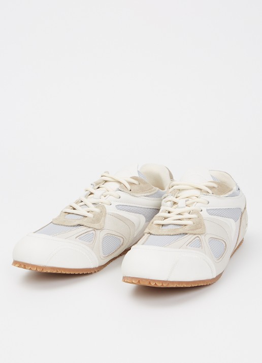 Axel Arigato Slow Runner sneaker met suède details - detail gebroken wit