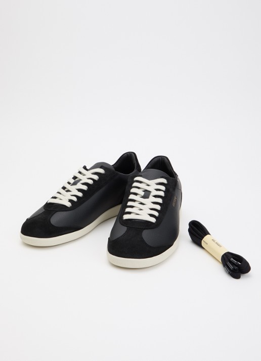 Axel Arigato Zane sneaker van leer met details van suède  - detail zwart