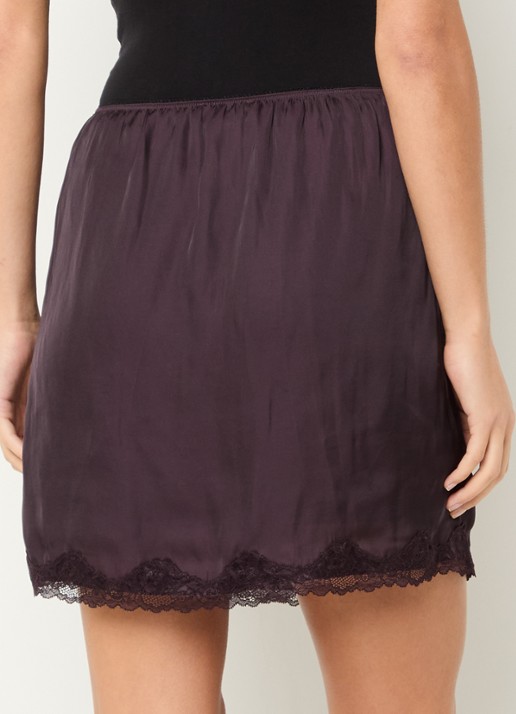 ba&sh Cesaria mini rok van satijn met details van kant - achterkant 4 aubergine