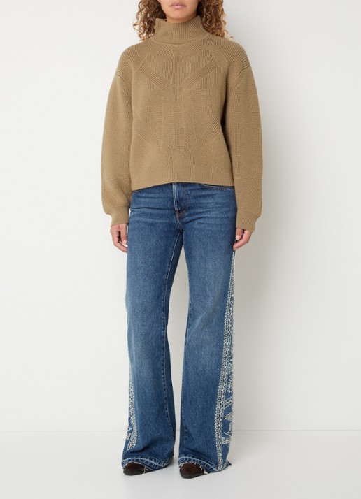ba&sh Fijngebreide pullover van wol met opstaande kraag - voorkant 3 camel