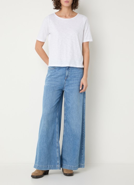 ba&sh Vina T-shirt met boothals - voorkant 2 wit