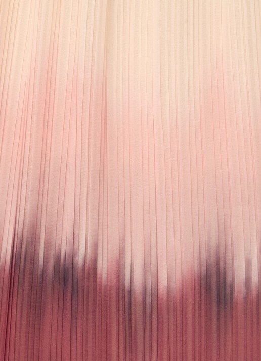 ba&sh Wila maxi jurk met dip-dye dessin en plissé - detail 2 lichtroze