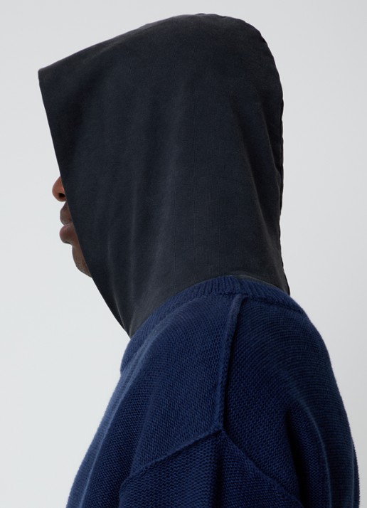Balenciaga Grofgebreide trui met capuchon - detail 2 donkerblauw