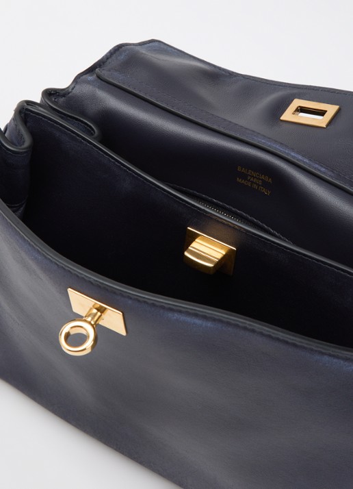 Balenciaga Rodeo Small handtas van kalfsleer met afneembare schouderriem - detail donkerblauw