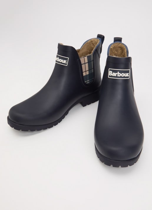 Barbour Kirkton regenlaars met ruitdessin en logo - detail donkerblauw