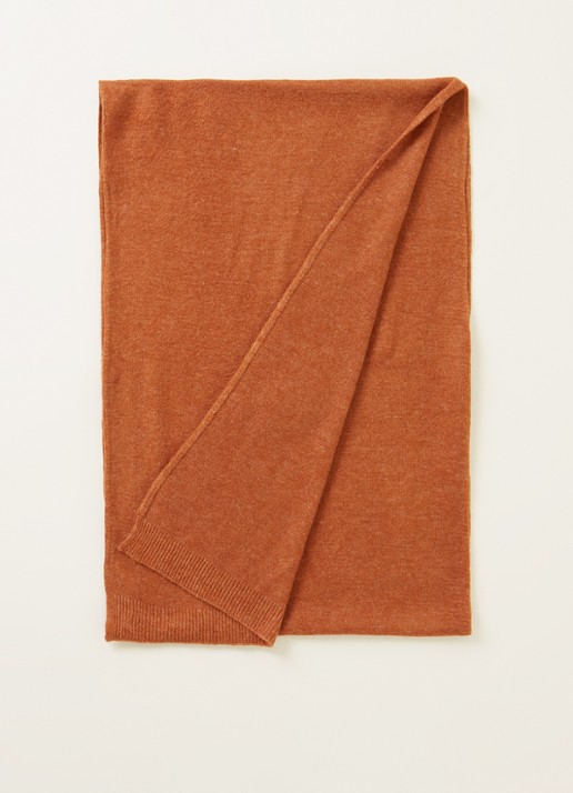 Barts Witzia sjaal 190 x 40 cm - voorkant roestbruin