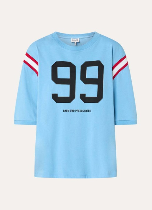 Baum und Pferdgarten T-shirt met print - voorkant 3 lichtblauw