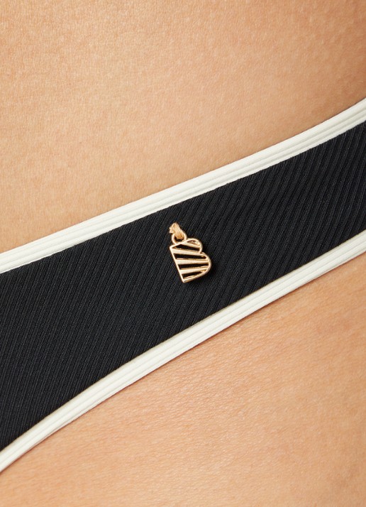 Beachlife High waisted brazilian bikinislip met ribstructuur - detail 4 zwart