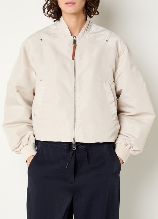 Beaumont Danique bomberjack met steekzakken en glanzende finish - detail 4 beige