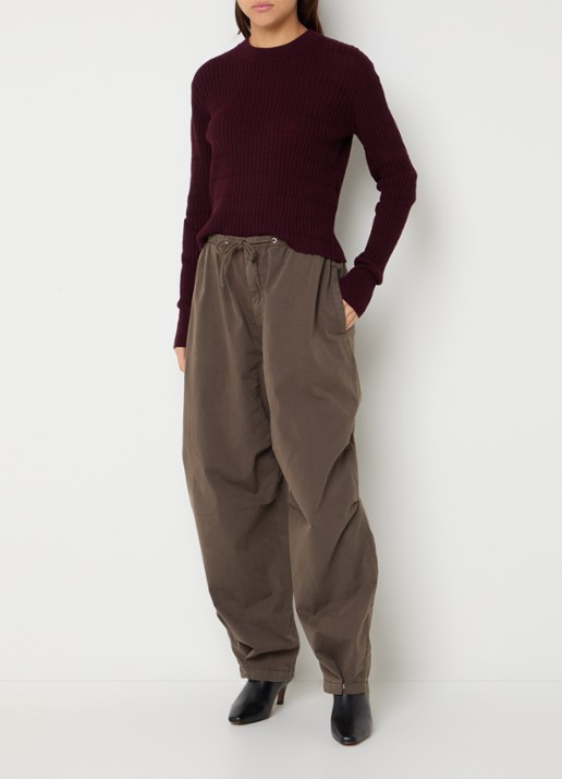 Bellerose Aryrib fijngebreide trui van wol met ronde hals - voorkant 2 aubergine