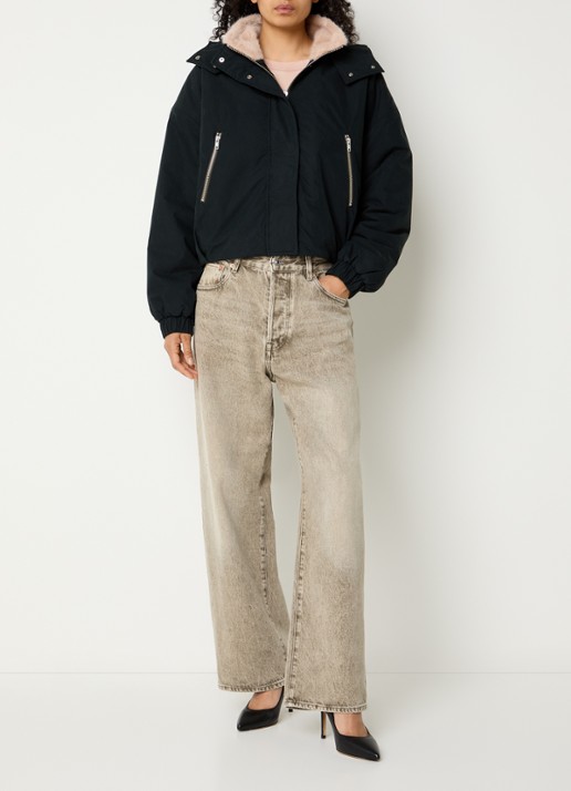 Bellerose Herna cropped jack met capuchon en ritszakken - voorkant 2 zwart