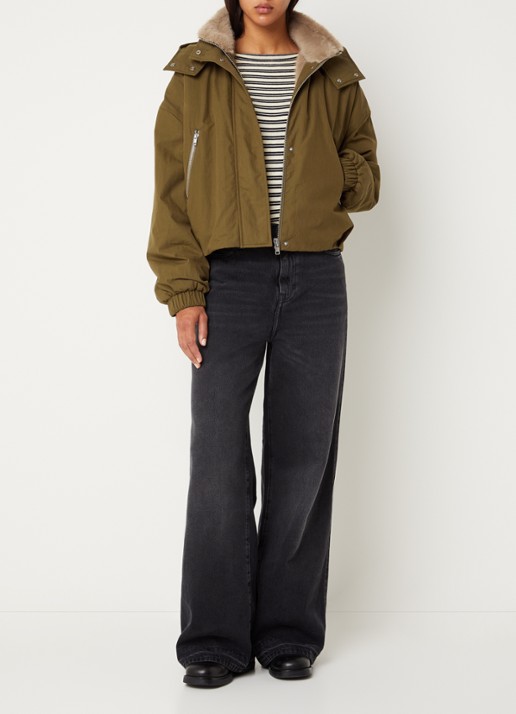 Bellerose Herna cropped jack met capuchon en ritszakken - voorkant 2 legergroen