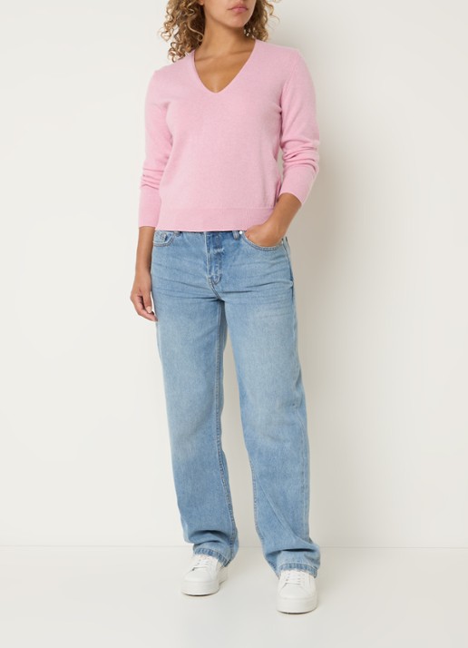 Benetton Fijngebreide pullover van scheerwol met V-hals - voorkant 4 lichtroze