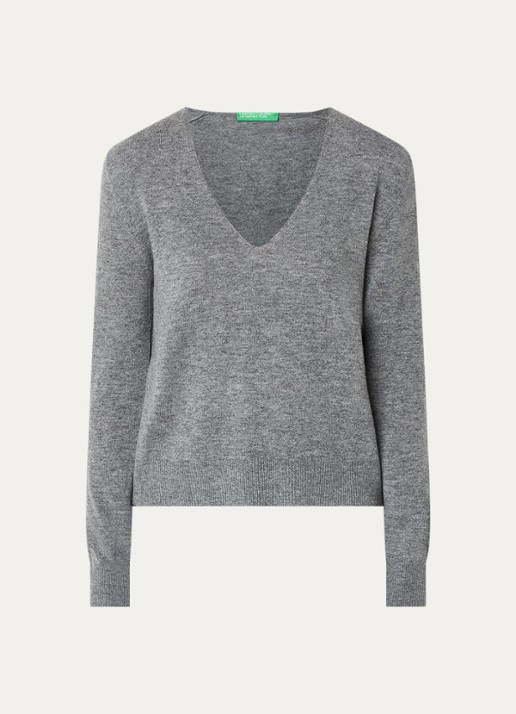 Benetton Fijngebreide pullover van scheerwol met V-hals - voorkant 2 middengrijs
