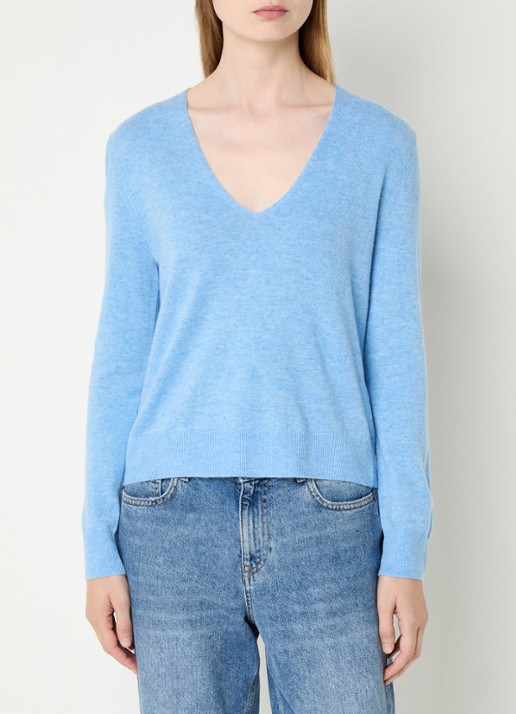 Benetton Fijngebreide pullover van scheerwol met V-hals - detail lichtblauw