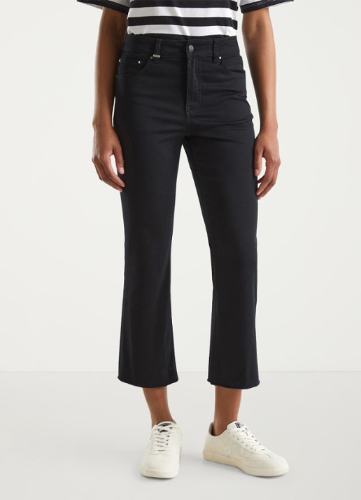 Benetton High waist cropped bootcut jeans met gekleurde wassing - detail zwart