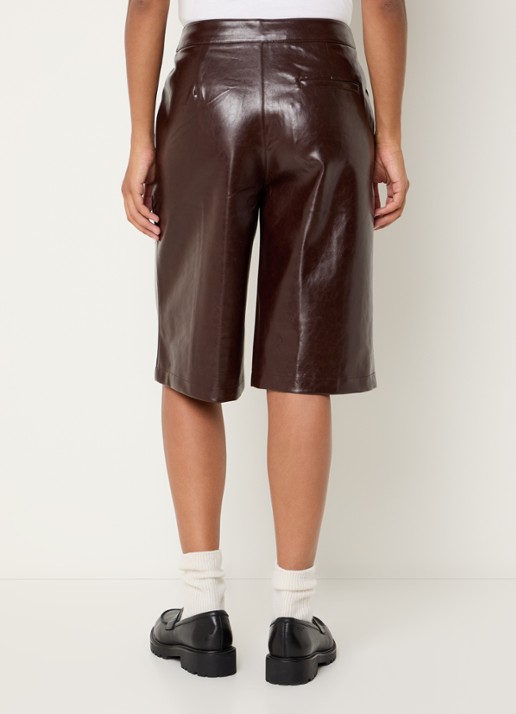 Benetton High waist straight fit korte broek van imitatieleer - achterkant 4 roodbruin