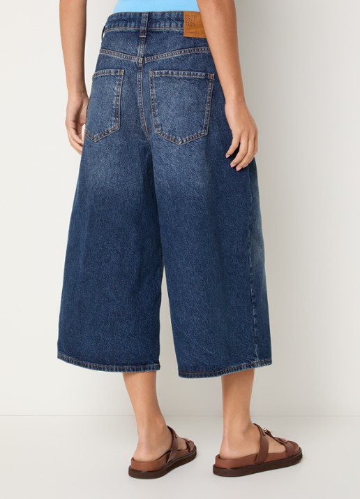 Benetton Low waist wide leg jeans met donkere wassing en opgestikte zakken - achterkant jeans