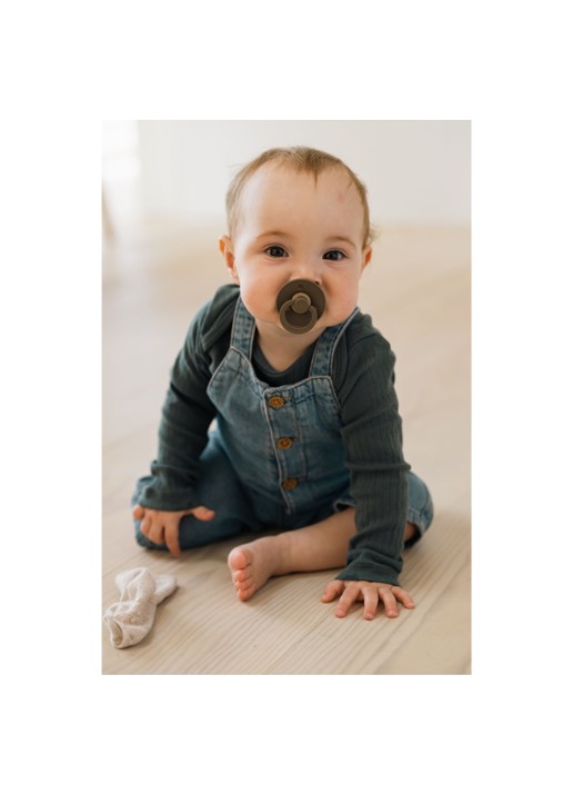 BIBS Colour fopspeen in 2-pack - detail 7 lichtbruin