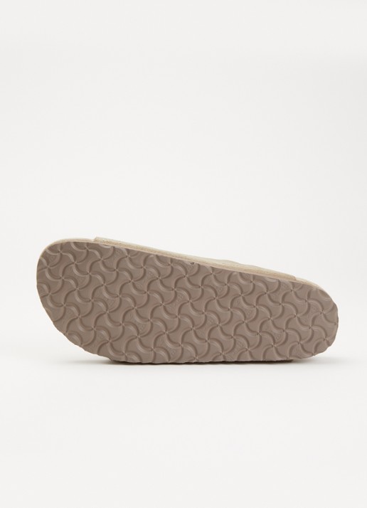 Birkenstock Arizona slipper van suède - detail 3 beige