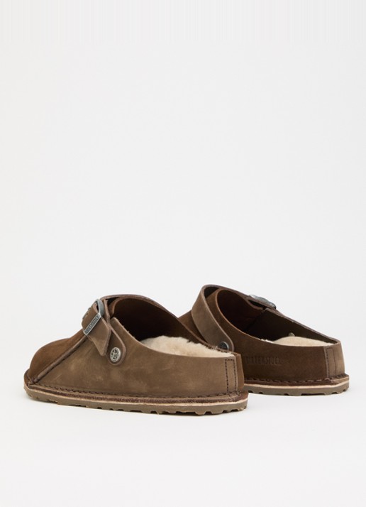Birkenstock Narrow Fit Lutry muiltje van suède met details van nubuck - achterkant chocoladebruin