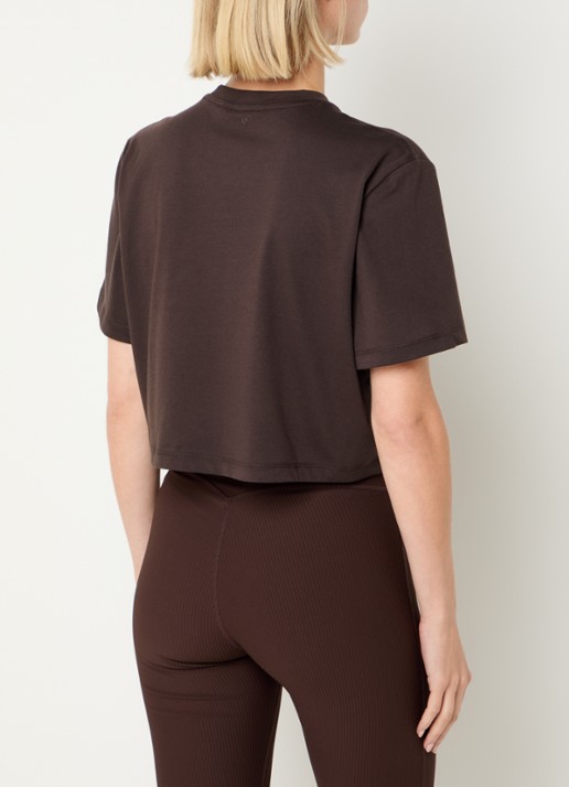 Björn Borg Studio Oversized cropped T-shirt met logo - achterkant 2 donkerbruin
