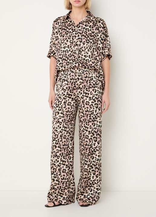 BLLMR Marina blouse met panterprint - voorkant 3 lichtbruin