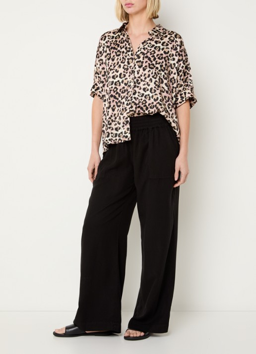 BLLMR Stella high waist straight fit pantalon met opgestikte zakken - voorkant 2 zwart