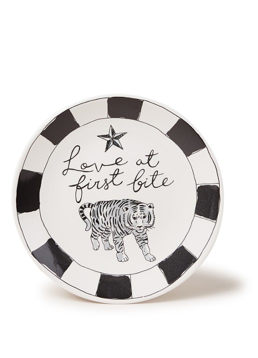Blond Amsterdam X Noir Love at First Bite ontbijtbord 22 cm  - voorkant gebroken wit