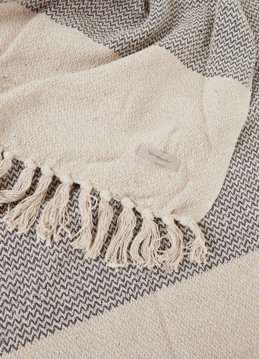 Bloomingville Sefanit plaid 160 x 130 cm - detail 3 beige
