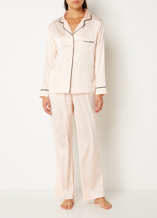 Bluebella Claudia pyjamaset van satijn  - voorkant 3 roze
