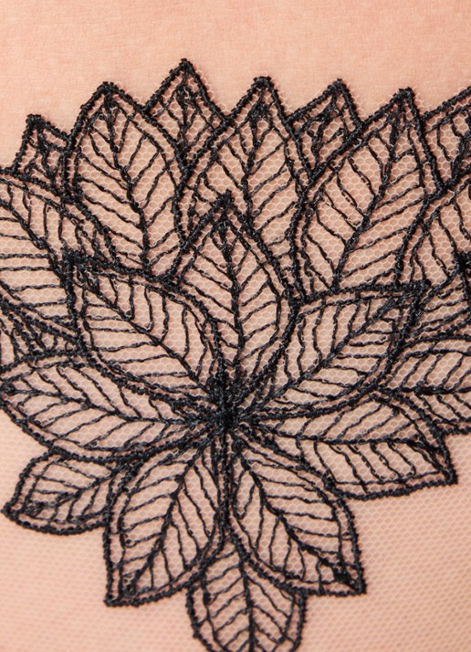 Bluebella Inaya beugel bh van mesh met borduuring - detail 4 zwart