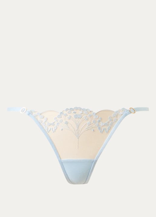 Bluebella Marisa string met borduring - voorkant 3 lichtblauw
