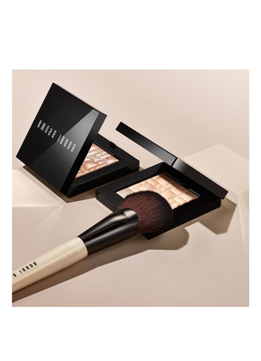 Bobbi Brown Highlighting Powder - highlighter - voorkant 7 chestnut glow