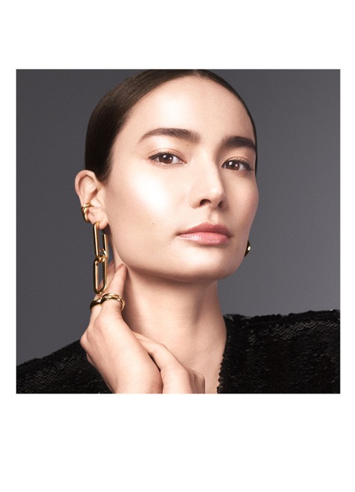 Bobbi Brown Intensive Skin Serum Foundation SPF 40 - detail 3 almond