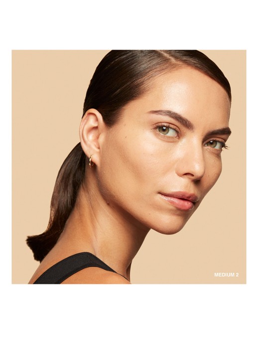 Bobbi Brown Vitamin Skin Tint SPF 15 - getinte dagcréme - detail 6 medium 2