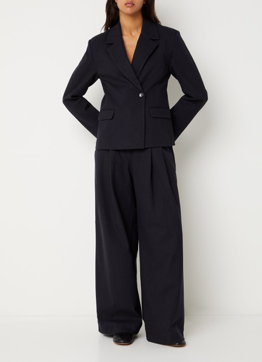 Boii Studios Martina high waist wide fit pantalon met krijtstreep - voorkant 2 donkerblauw