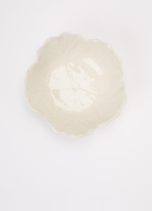 Bordallo Pinheiro Cabbage serveerschaal 11 cm - voorkant 2 gebroken wit