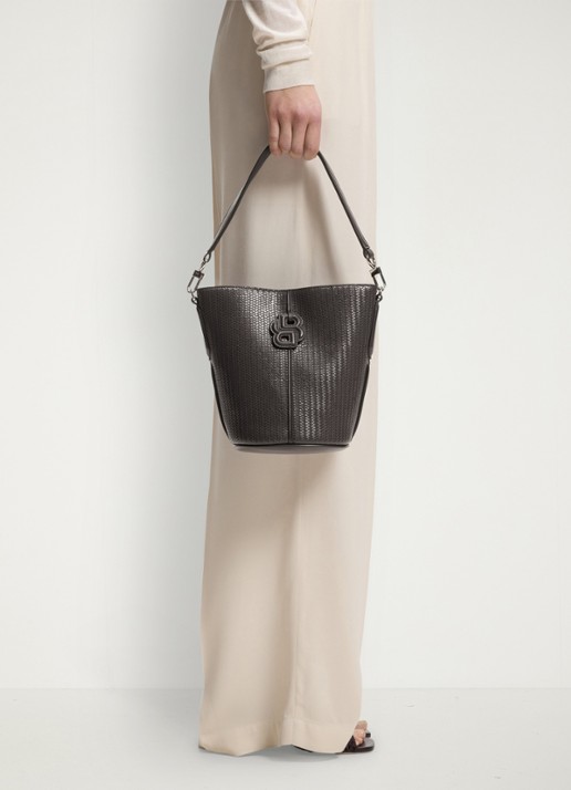 BOSS Anett schoudertas met logo - voorkant 6 dark brown-207 / bruin