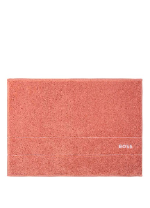 BOSS Azalea badmat 50 x 70 cm  - voorkant 2 koraalroze