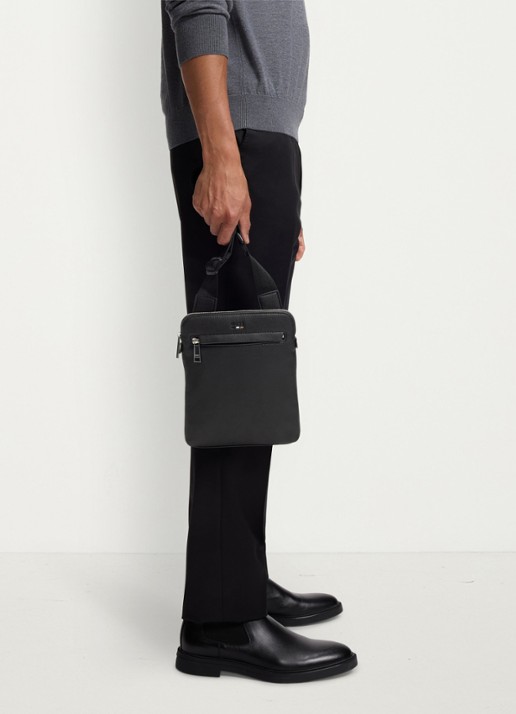 BOSS Crossbodytas met logo en verstelbare schouderriem - detail 4 zwart