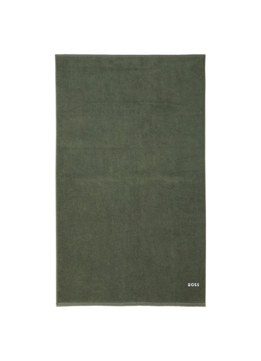 BOSS Edge badlaken - 100 x 150 cm - voorkant 3 mosgroen