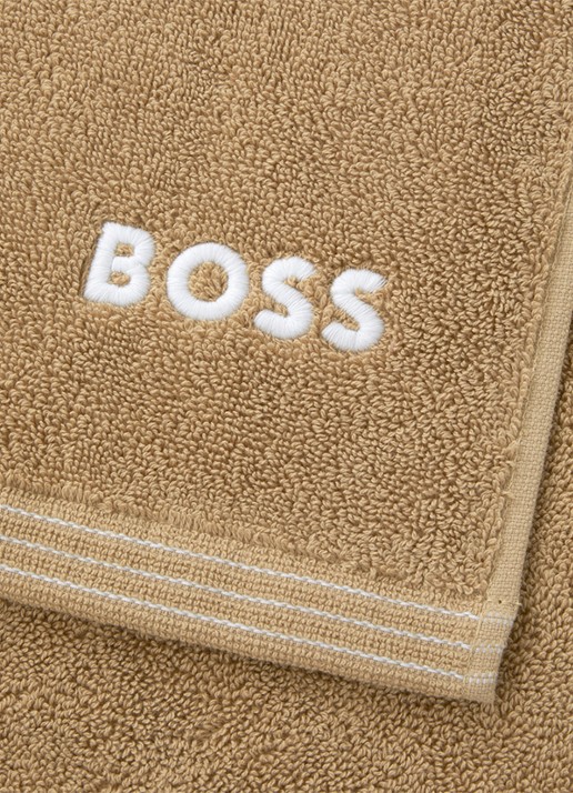BOSS Edge badlaken - 100 x 150 cm - voorkant 2 bruin