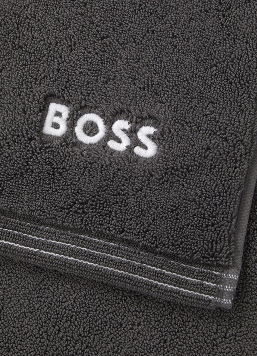 BOSS Edge badmat 50 x 70 cm - detail donkergrijs