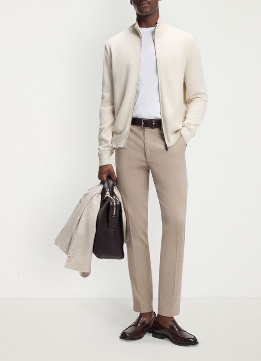 BOSS Fijngebreid vest met logo - voorkant 5 creme